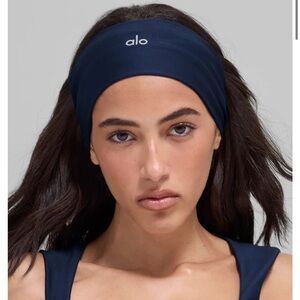 Alo Yoga Airlift Headband Navy Blue One Size NEW